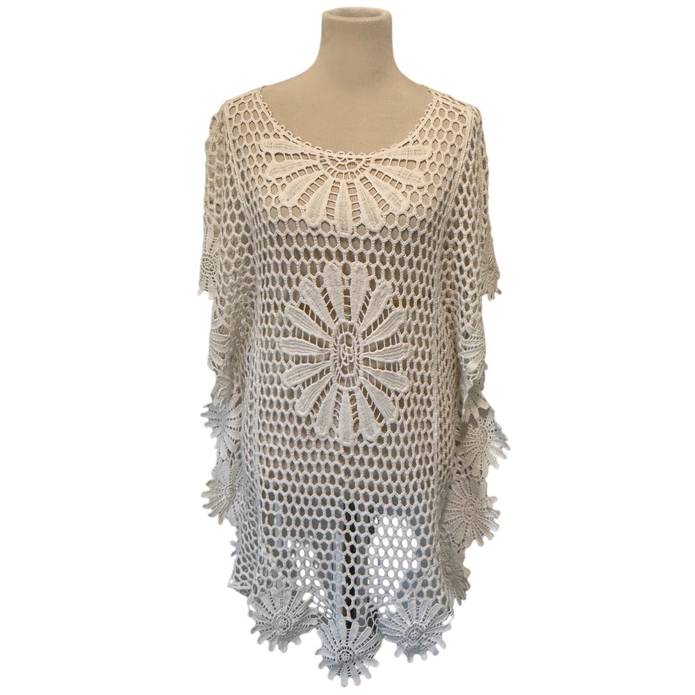 India Boutique White Crochet Lace Floral Medallion Poncho Cover Up One Size